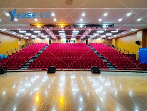 云南省昆明市外國語學(xué)校多功能廳